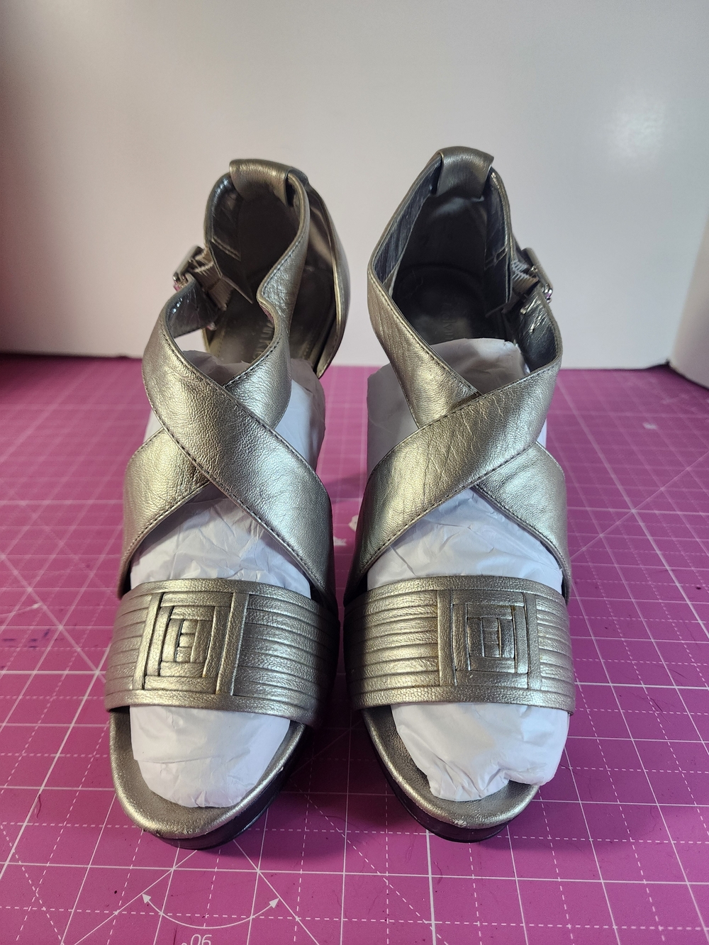 Calvin Klein Sunshyne Metallic Silver (not shiny) Women's Crisscross Sandal 8.5